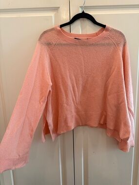 360 Cashmere Peach Pink Crewneck Sweater